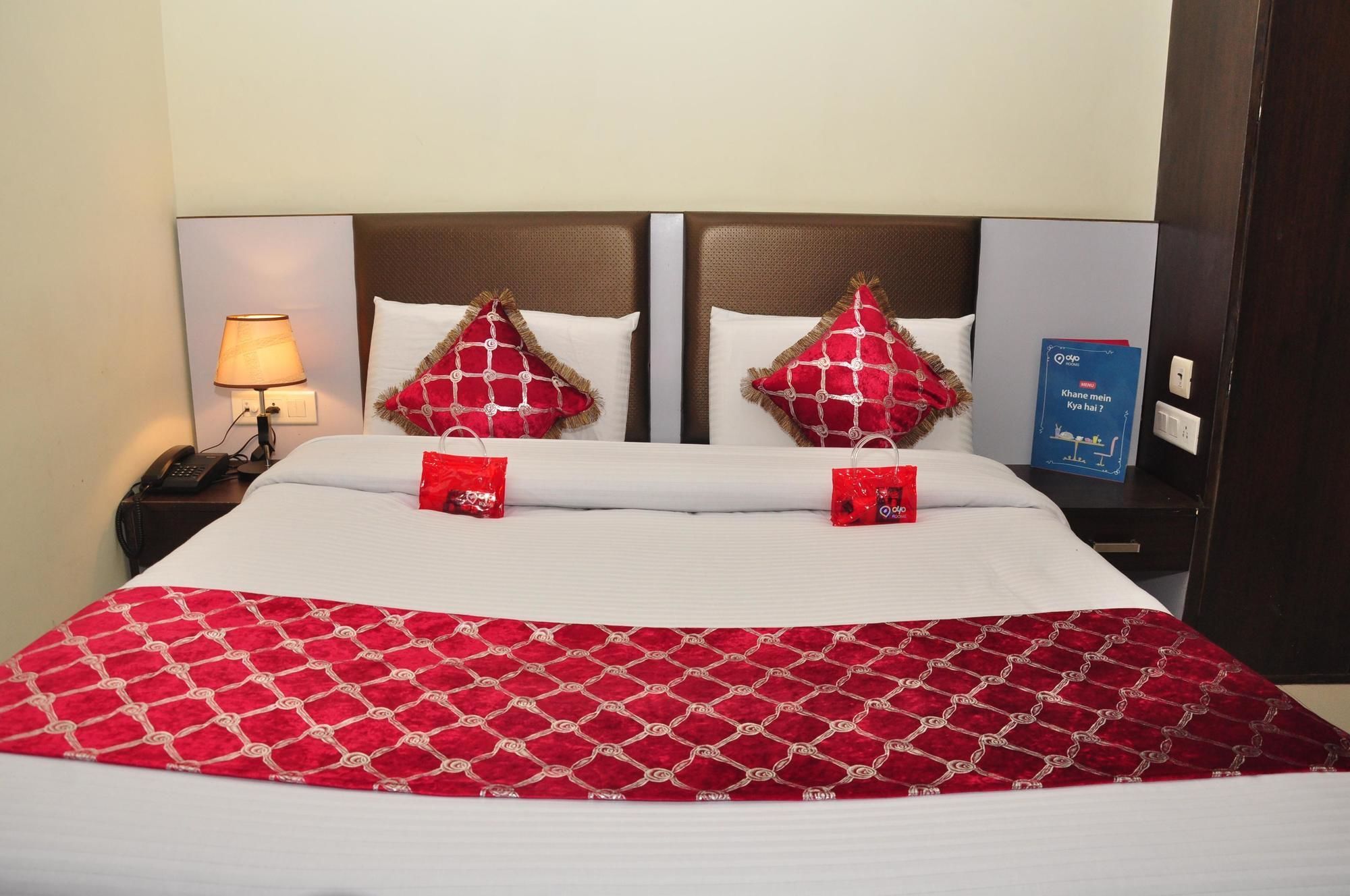 Oyo Rooms City Centre Guru Nanak Bhawan Amritsar Buitenkant foto